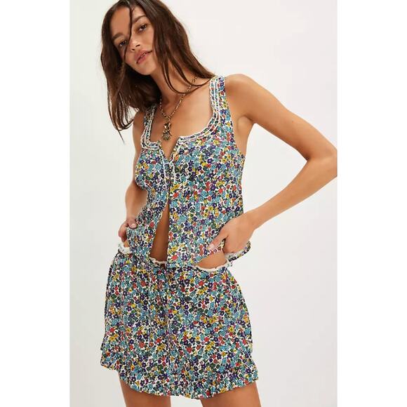 Free People Ellia Printed Set in Primary Floral NWT Small - Picture 1 of 4